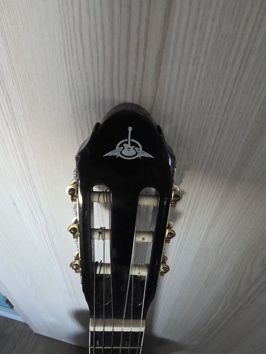 Gitara akustyczna
