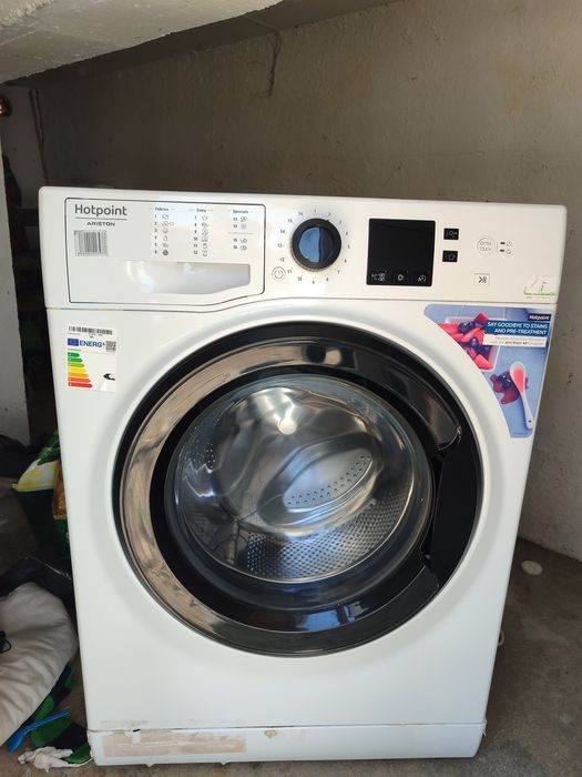 Vendo máquina de lavar roupa Hotpoint Ariston modelo NS 722U WK SPT N,