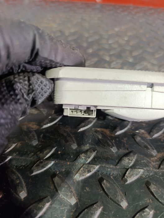 Luz de tejadilho Volkswagen Polo 99-02 6N0947105F