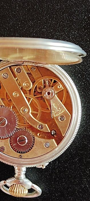 Relógio de bolso em prata de cerca de 1910 em perfeitas condições.