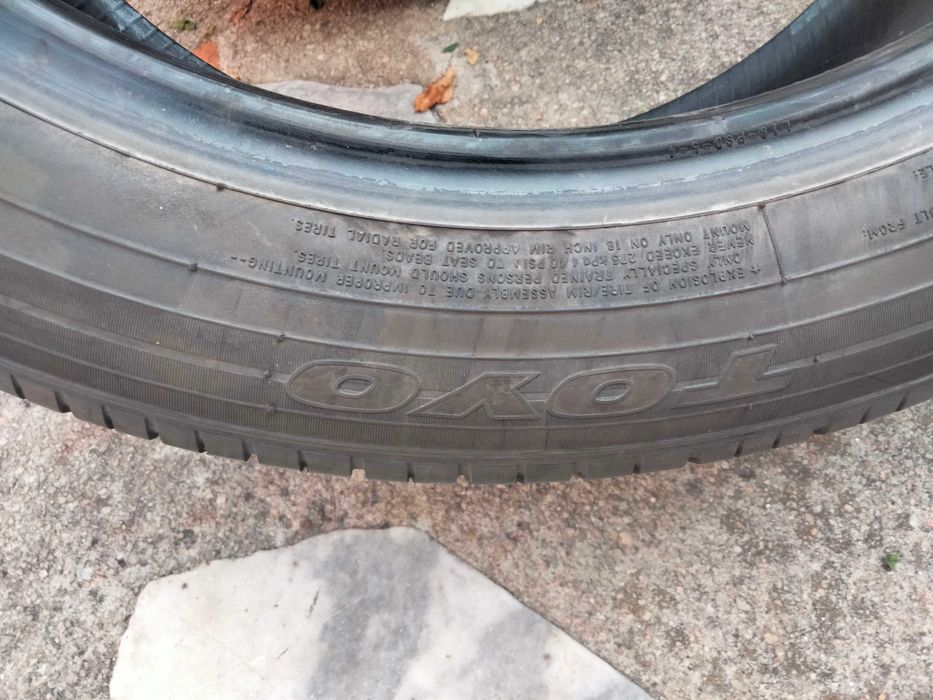 215 50R18 da Toyo