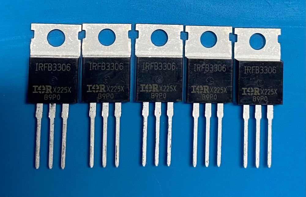 Микросхеми HEF4051BT TLC274C IRFB3306 LM356 LM393 UC3843A