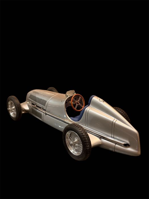 CMC Mercedes Benz