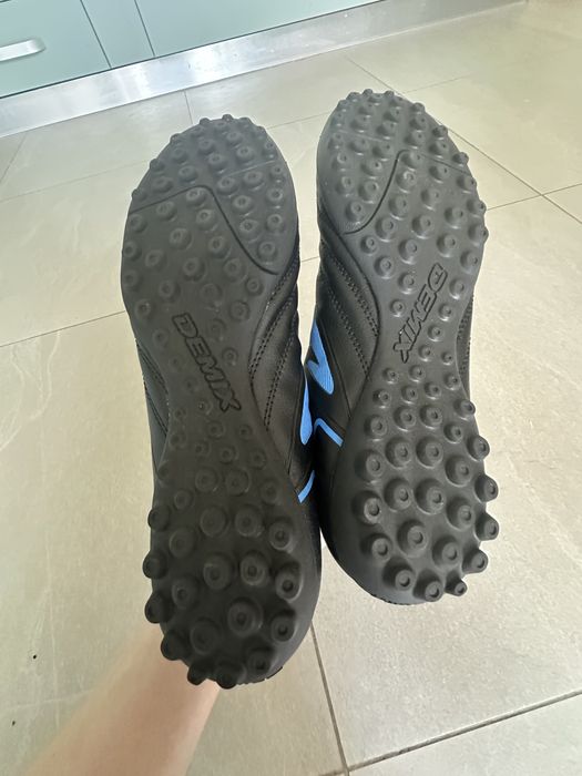 Бутси Demix в ідеальному стані, розмір 46