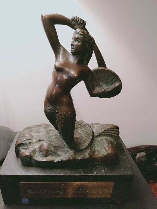 Syrenka warszawska - Miecznik Władysław