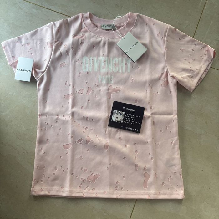 Футболка Givenchy