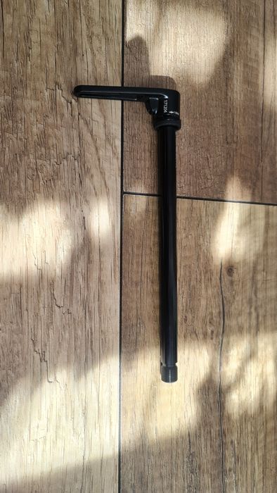 Oś tylnego koła 12x148 Boost Scott Genius,Spark