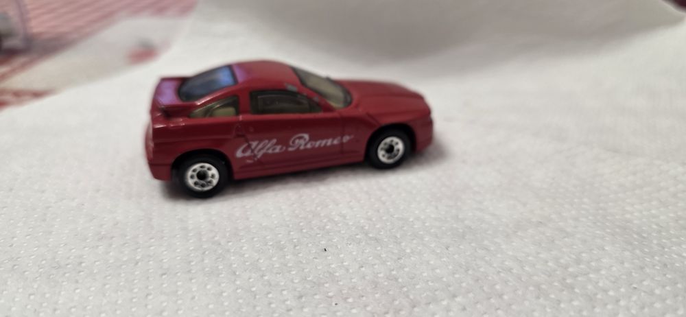 Matchbox alfaromeo SZ z 1991 r