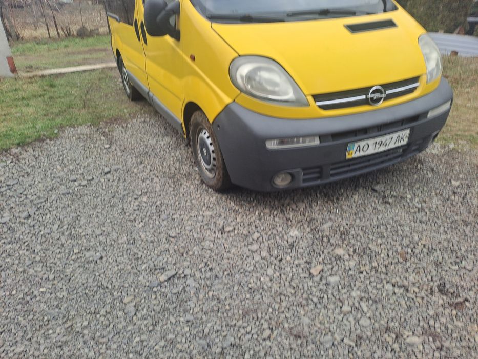 Опель віваро 1.9