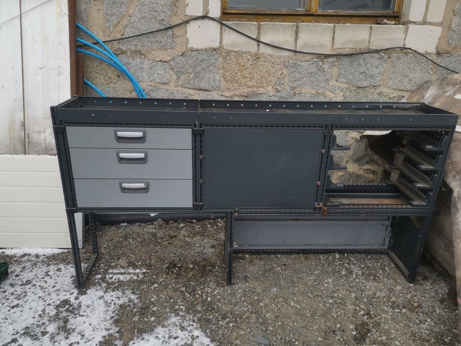 Szafka serwisowa do samochodu