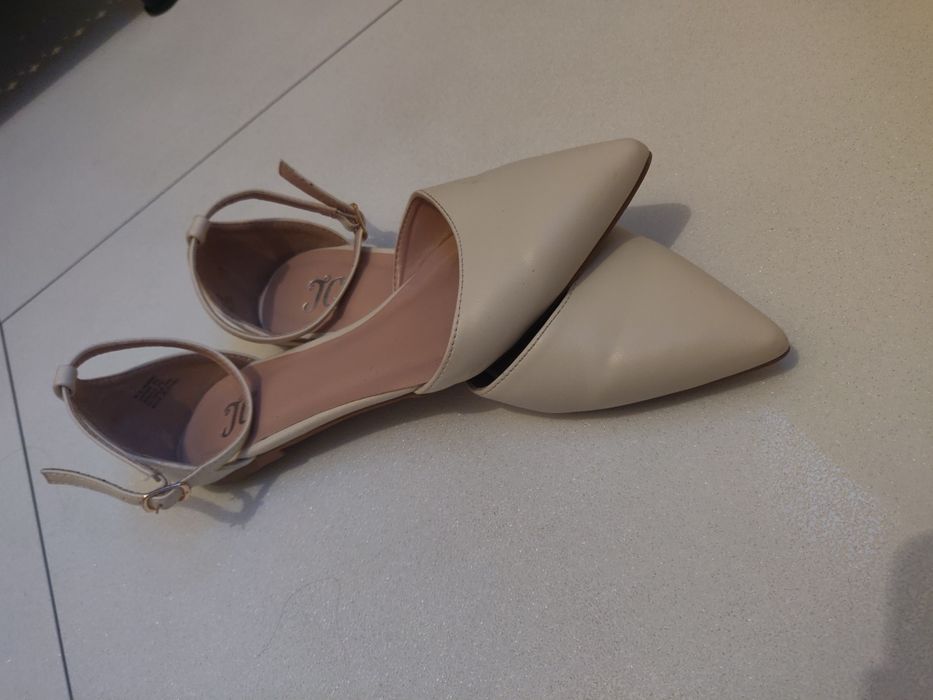 Baleriny ślubne płaskie