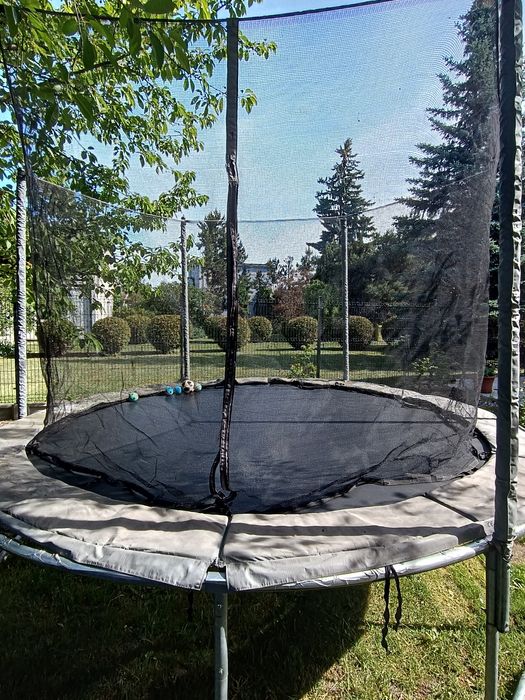 Trampolina ogrodowa