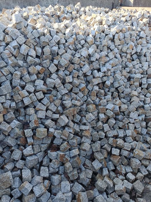 Kostka granitowa różne kształty i kolory