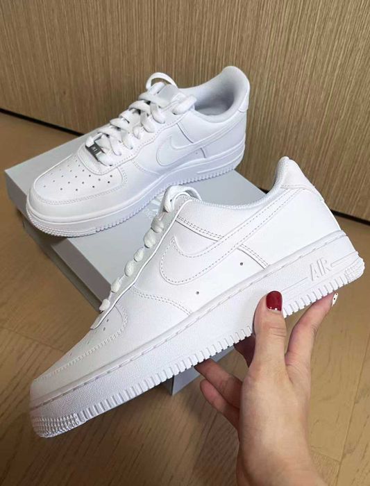 Nike_Air_Force_1_Low_'07_White R.42