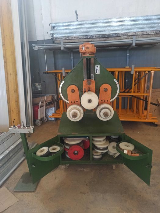 Maquina de Curvar Alumínio - Com Almas e Roletos