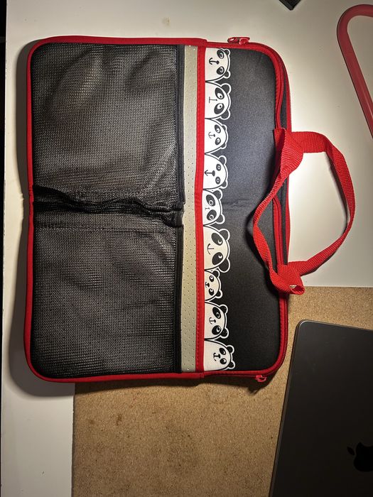 Pokrowiec na laptopa
