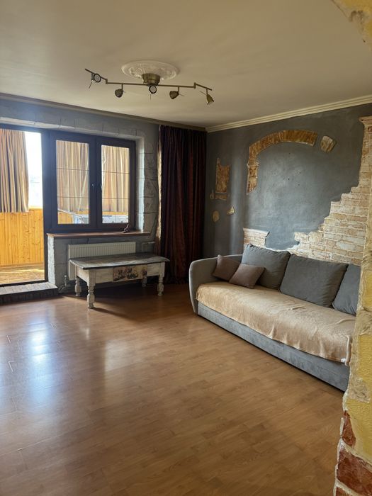 Продається 3х-кімнатна квартира