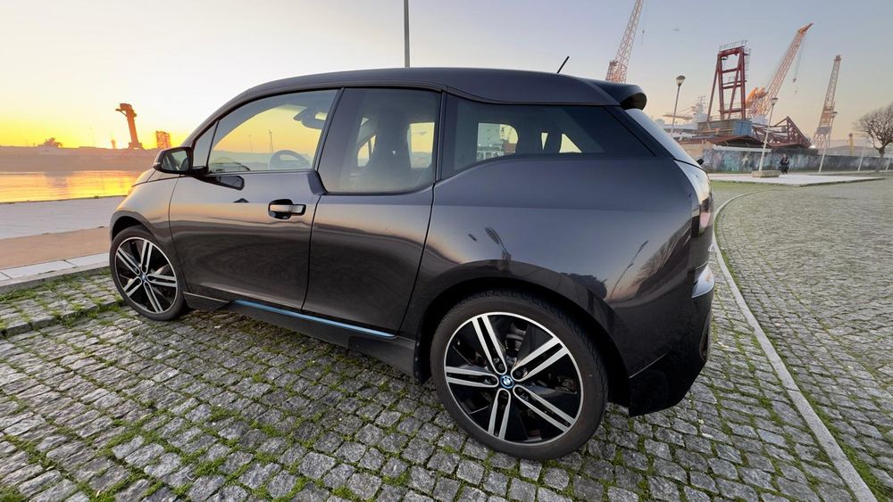 BMW i3 60Ah de 12/2015 - IVA Dedutível