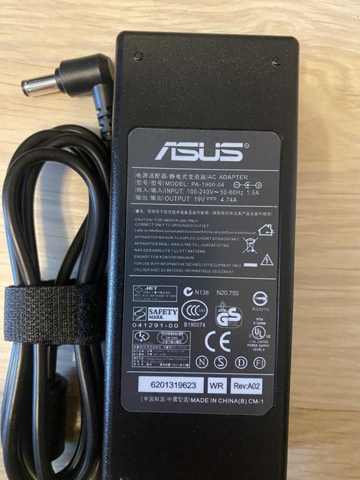 Зарядка до ноутбуків