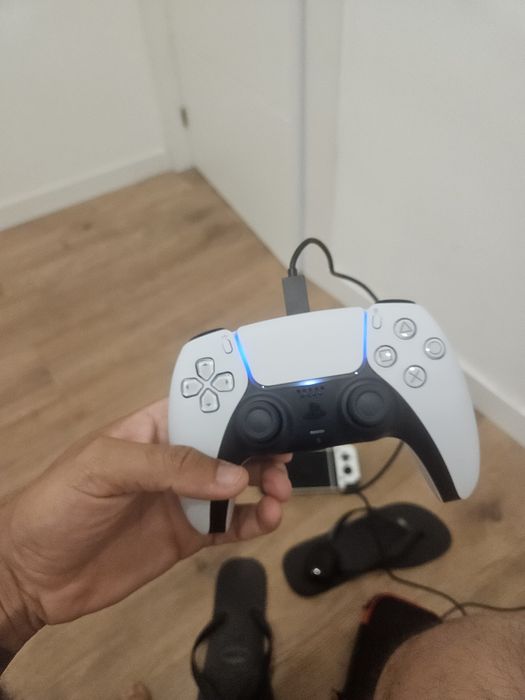 PS5 Slim 2 meses de uso