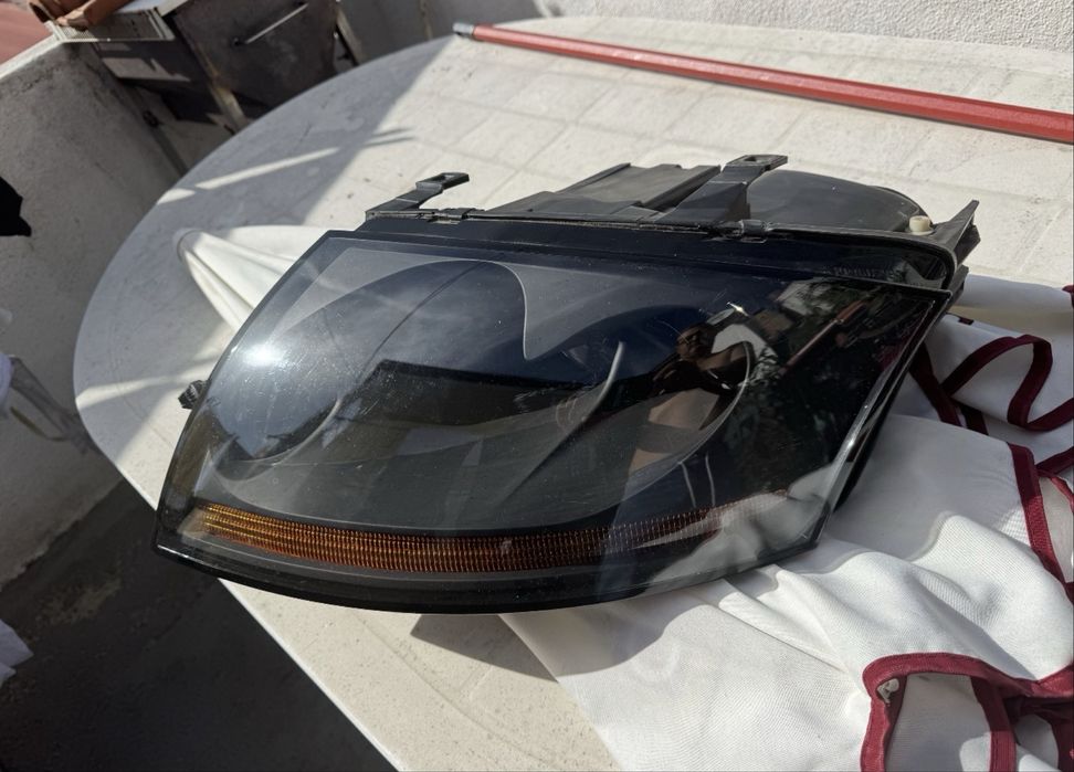 Oticas farol audi tt esquerda uma marca bosch