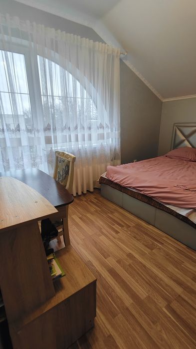 Будинок у тихому провулку!