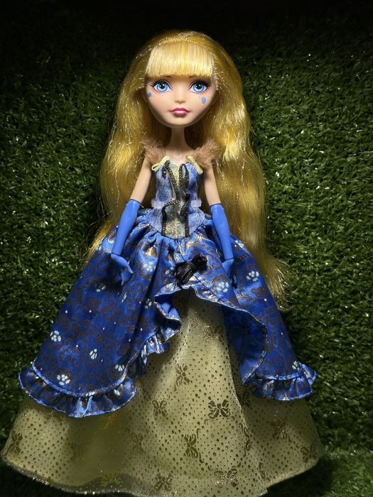 Thronecoming Blondie Lockes  Ever After High