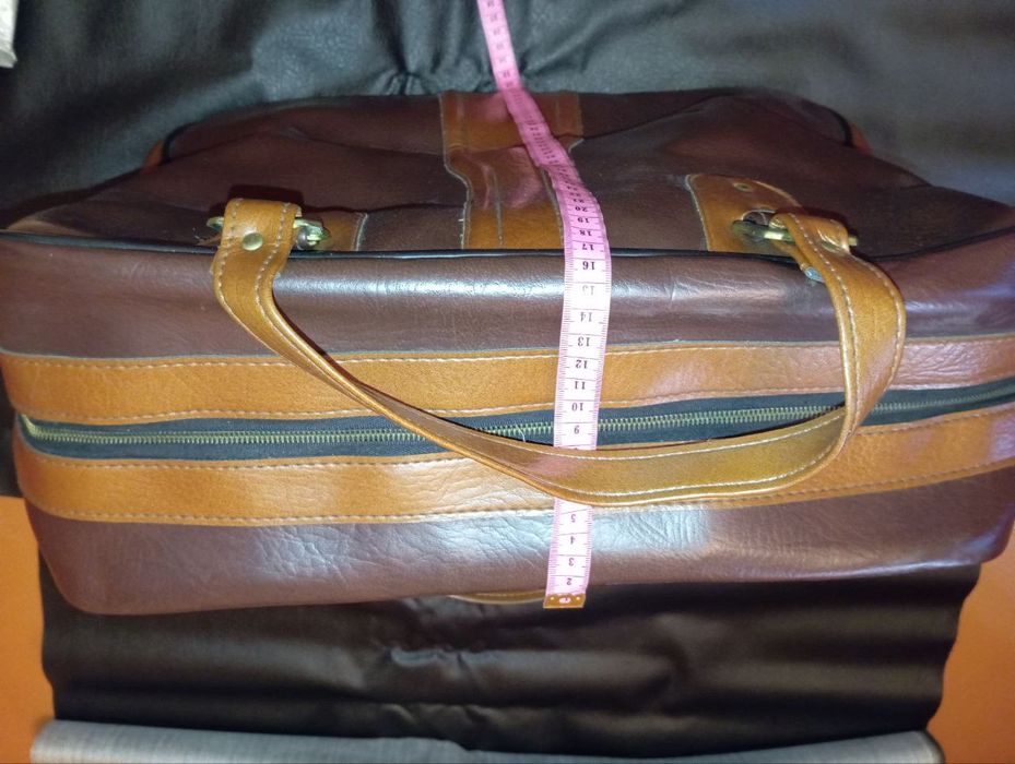 Продам сумку дорожню в гарному стані