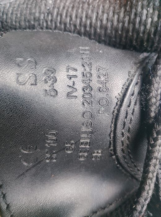 Buty  skórzane niskie