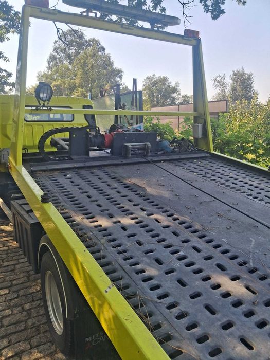 Pronto socorro Mitsubishi Fuso 3.0