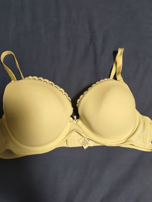 Бюстгалтери75 В,  80 Е ,85 С пуш,  ,95 DD