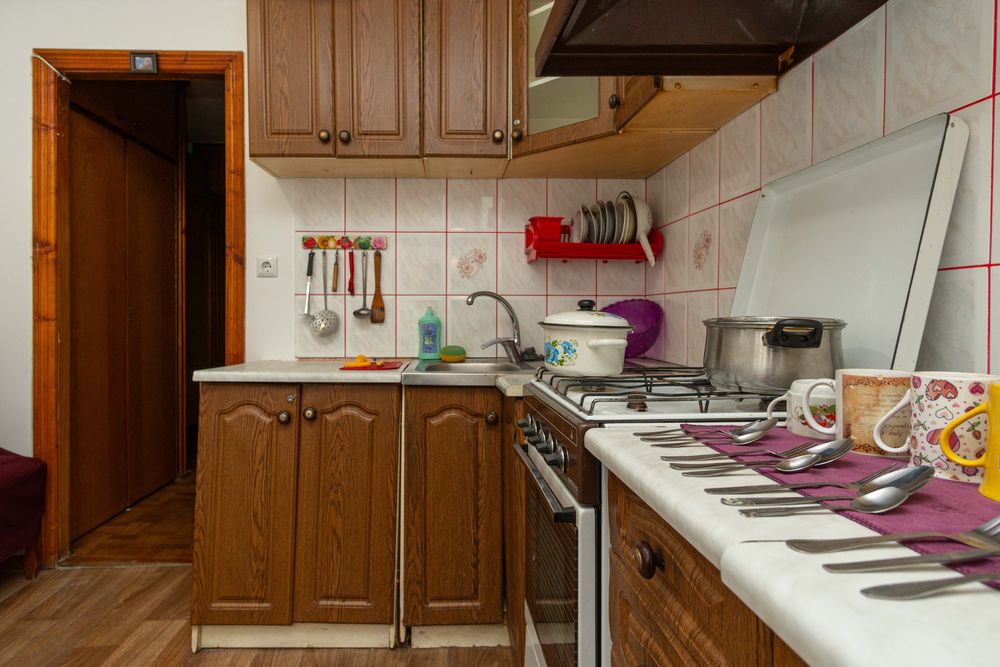 ВІЛЬНА. ТЕПЛО завжди . Подобово,2-х. кімнатна Читай опис.