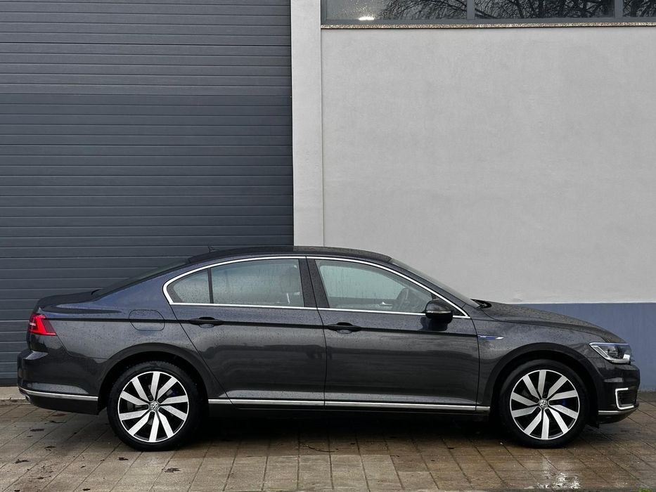 VW Passat