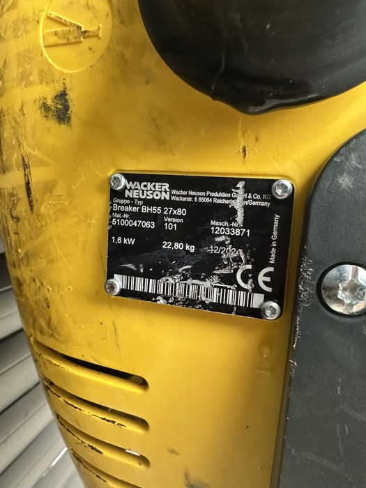 відбійний молоток  wacker neuson BH55 27x80/ 2024 року