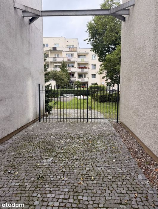 garaż plus miejsce postojowe parkingowe zaplecze socjalne Krasińskiego - Widok 2