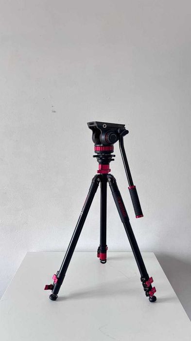 iFootage Gazelle TA6 Tripod + Manfrotto 500 Head