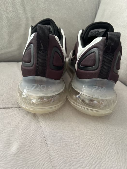 Buty Air Max 720 rozmiar 42 długość wkładki 26,5cm