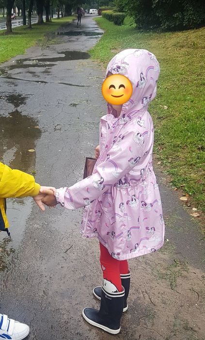 Вітровка H&M на 6-7р