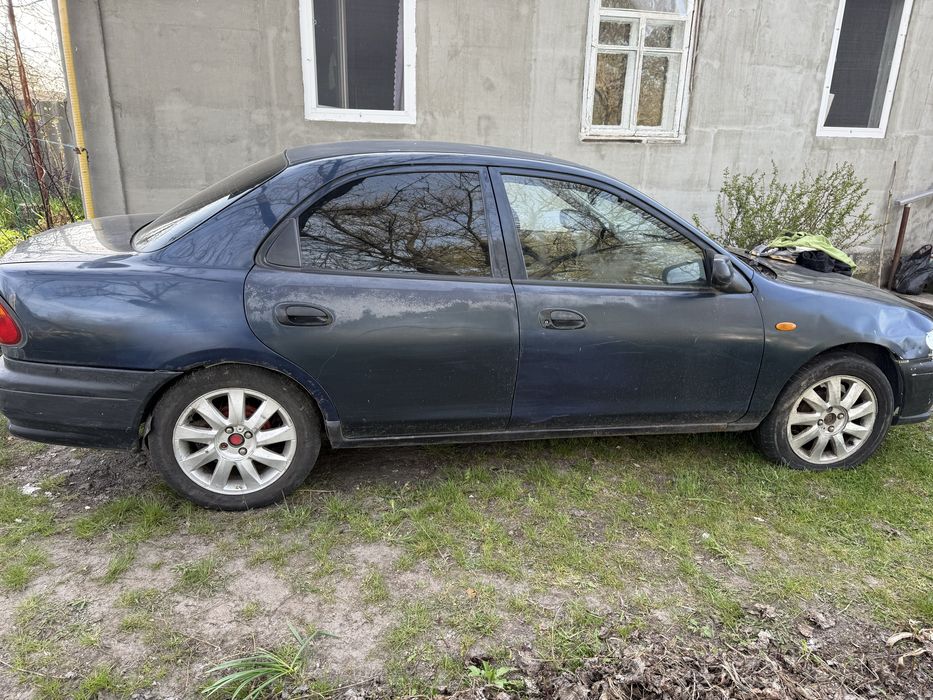 Продам Mazda 323