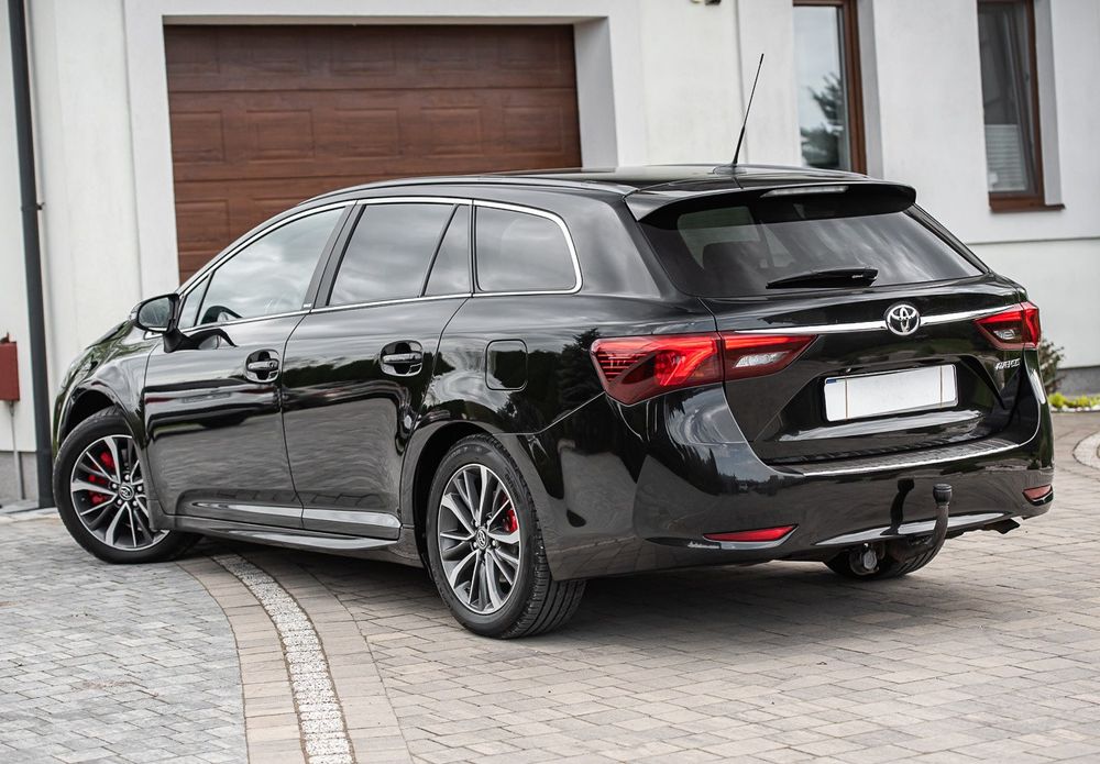 ~Toyota~Avensis~Diesel~Full Led~Navi~Kamera~Alkantara~Full Opcja~