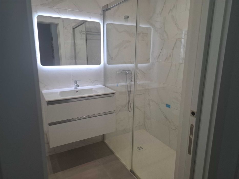 Apartamento Armação de Pêra  alugo ao ano