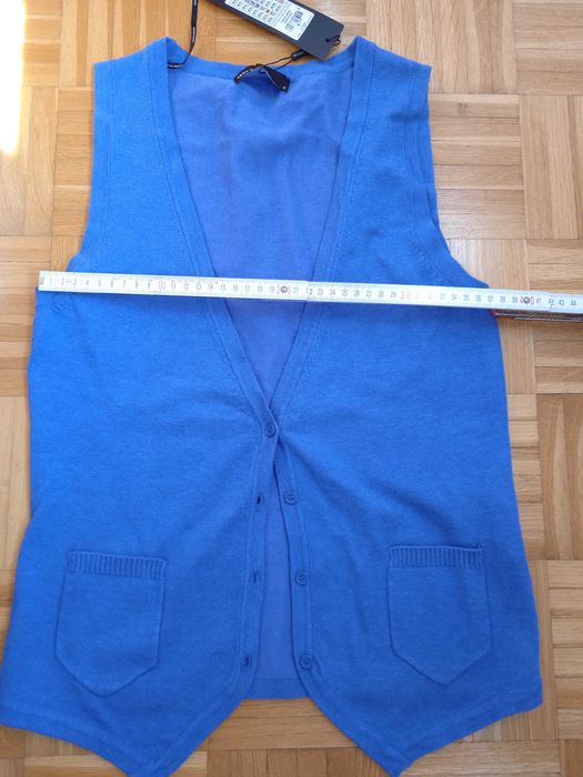 Sweterek/kamizelka nowiutki