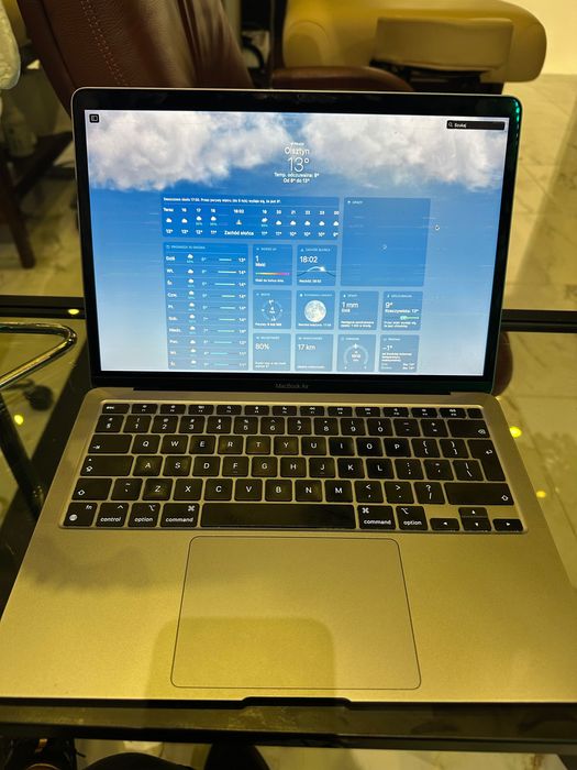 MacBook Air M1 13,3" przetarta taśma ekranu