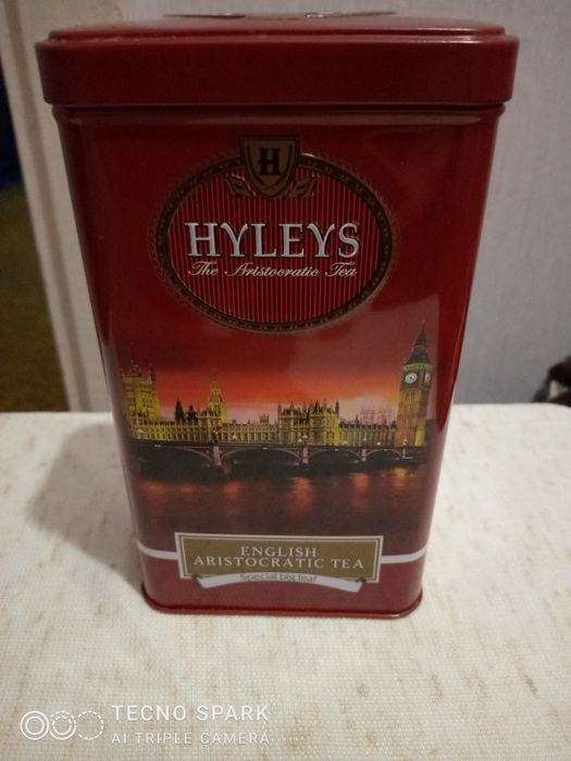 Коробка металева