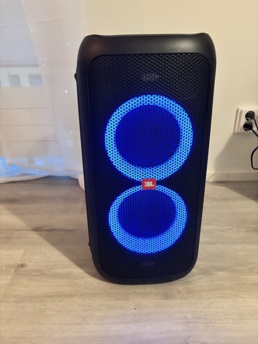 JBL partybox 100