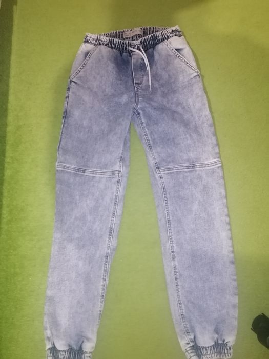 Джинсы 158размер