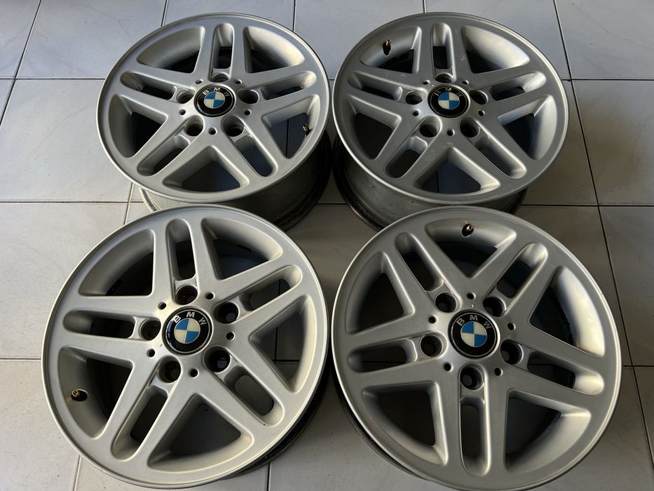 4 Jantes 15 orig. Bmw