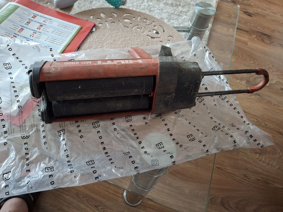 Pistolet Hilti do kotwy hemicznej