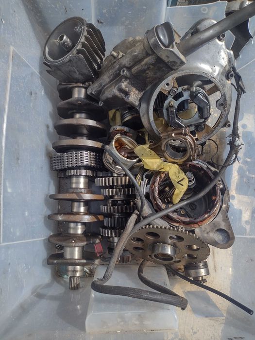 Silnik CB 750  Części