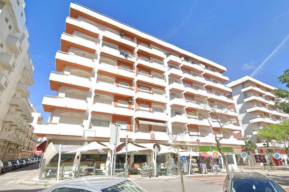 Apartamento T2+1 em Monte Gordo a 300 m da praia